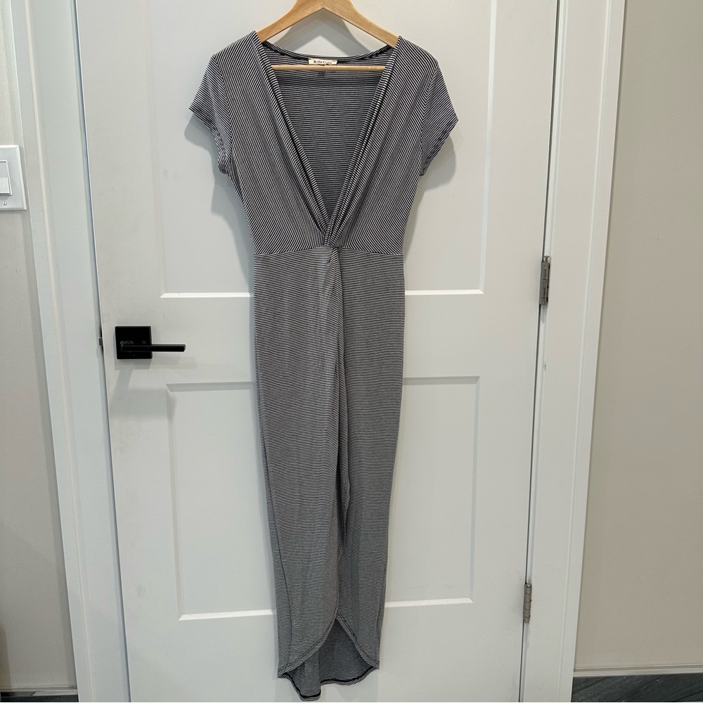 Rolla Coaster Causal Wrap Style Twist Front V-Nec… - image 2